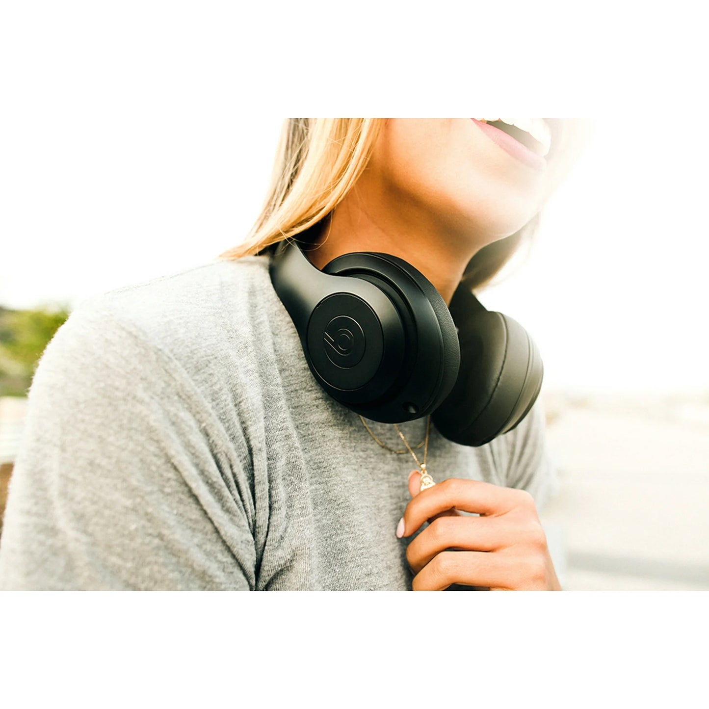 Beats Studio3 Wireless Over-Ear Noise Cancelling Headphones